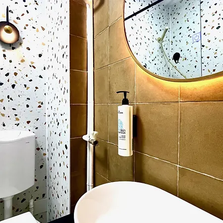 Macedonia Square 22 - Pedestrian Street דירה סקופיה