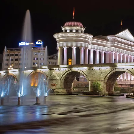 Апартаменты Macedonia Square 22 - Pedestrian Street
