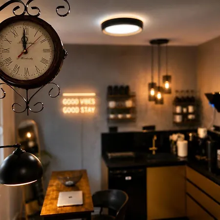 Macedonia Square 22 - Pedestrian Street Apartment *