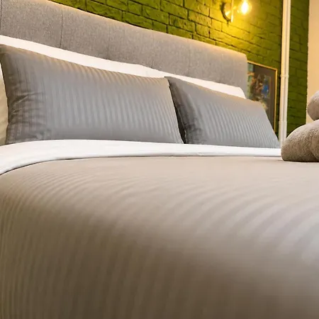 Apartment Macedonia Square 22 - Pedestrian Street *
