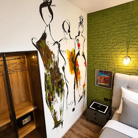 Apartment Macedonia Square 22 - Pedestrian Street *