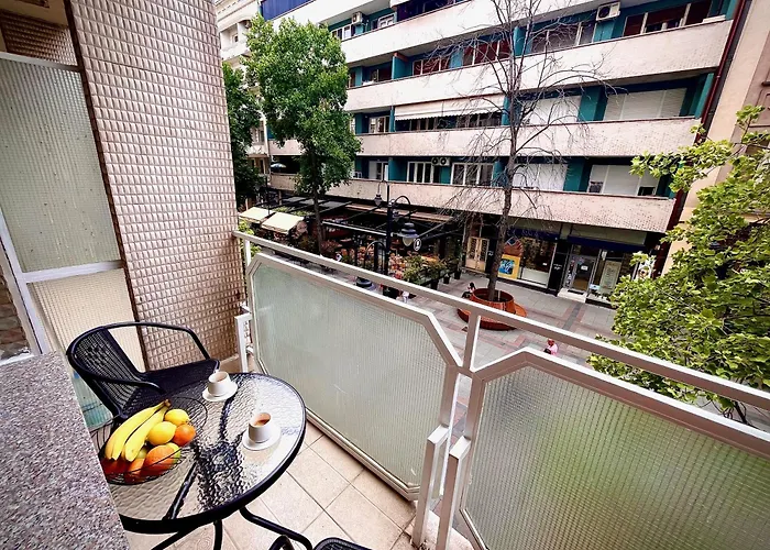 Apartment Macedonia Square 22 - Pedestrian Street *