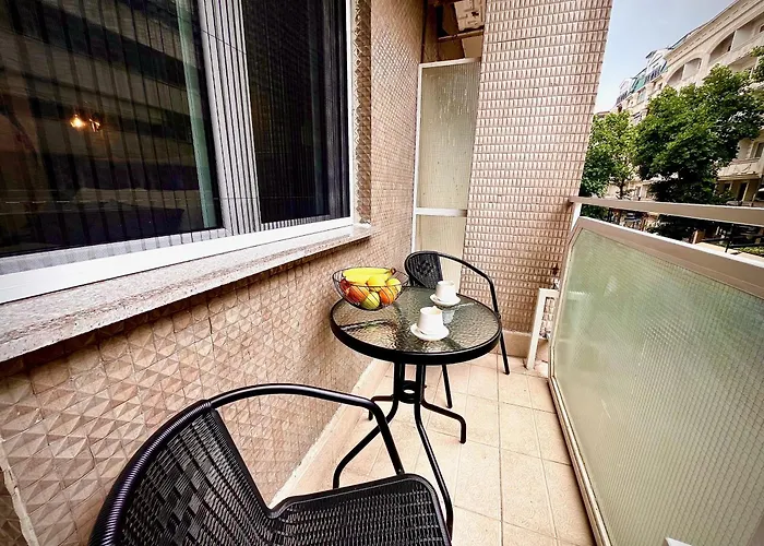 Macedonia Square 22 - Pedestrian Street Apartment *