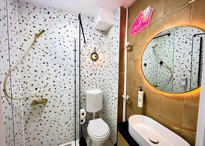 Macedonia Square 22 - Pedestrian Street Apartment *