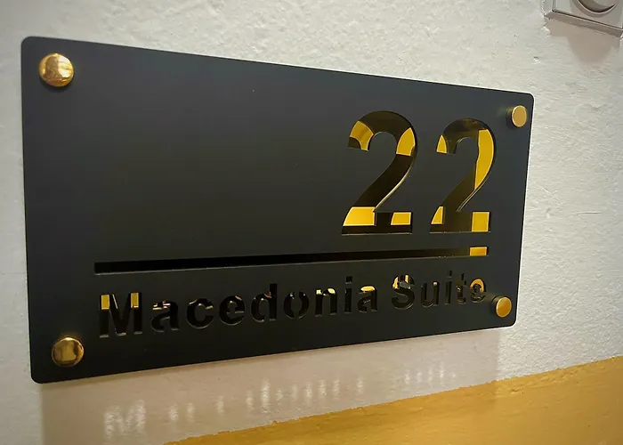 Macedonia Square 22 - Pedestrian Street *